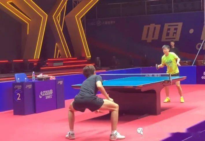 足球运动员 足球运动员