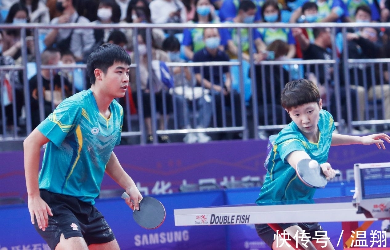 以及莱万离 以及莱万离